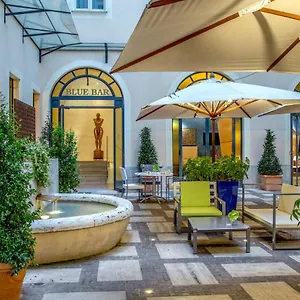 4* Hotell Una Empire